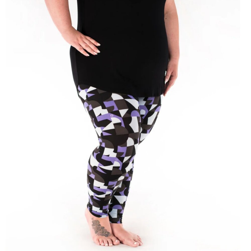 Bundle and Save! SweetLegs Signature Legging - Plus in Freestyle